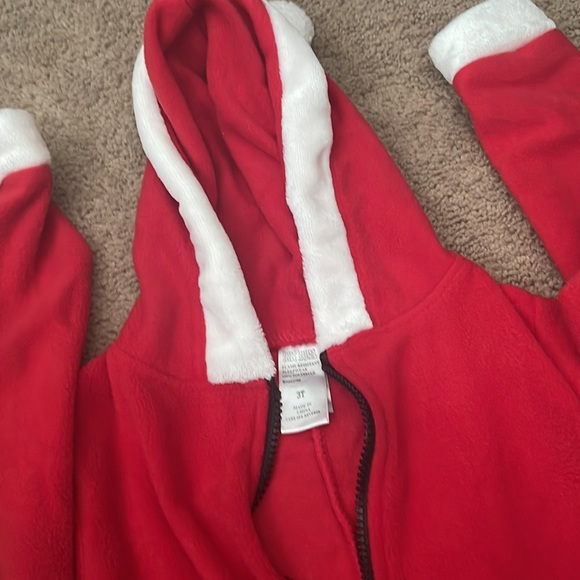 Christmas outfit - Picture 3 of 5